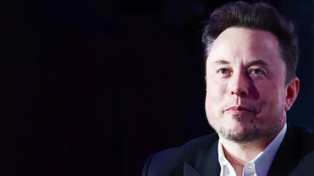 Elon Musk se šali na račun Boeinga: „Dozvolite putnicima da nose šrafcigere na letove“