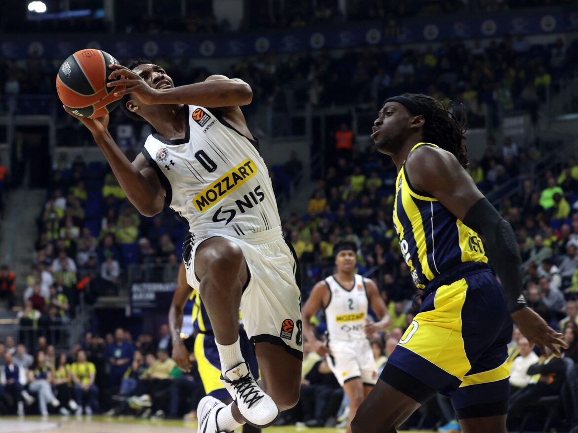 Partizan u Barseloni traži vrednu pobedu u borbi za plej-in