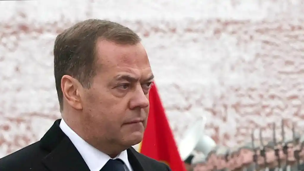 Medvedev: Teroristi moraju biti „nemilosrdno uništeni