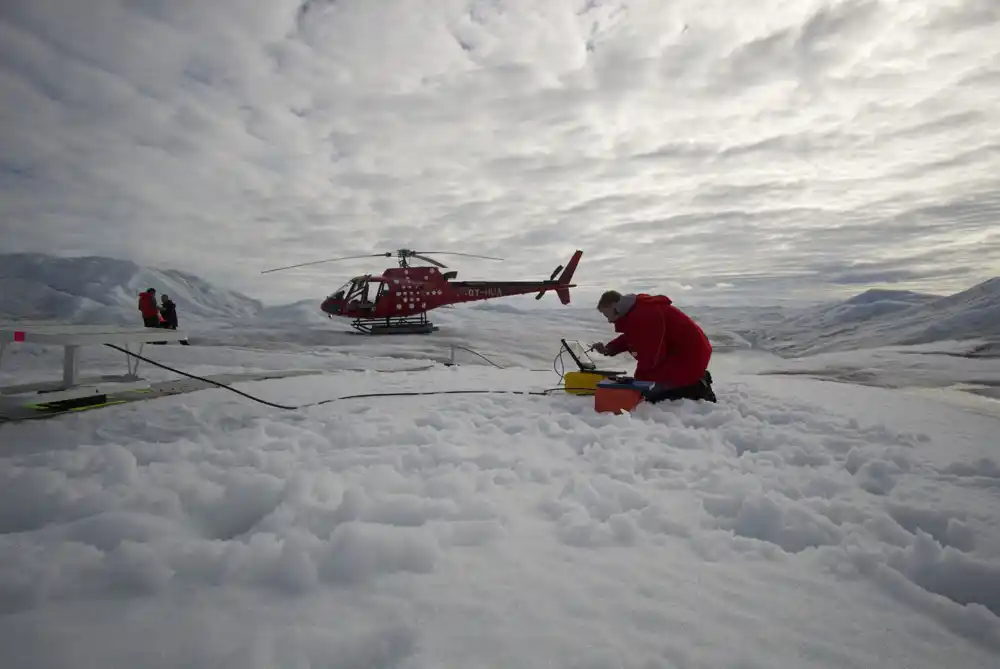 Studija izveštava o ogromnom gubitku leda sa grenlandskog glečera