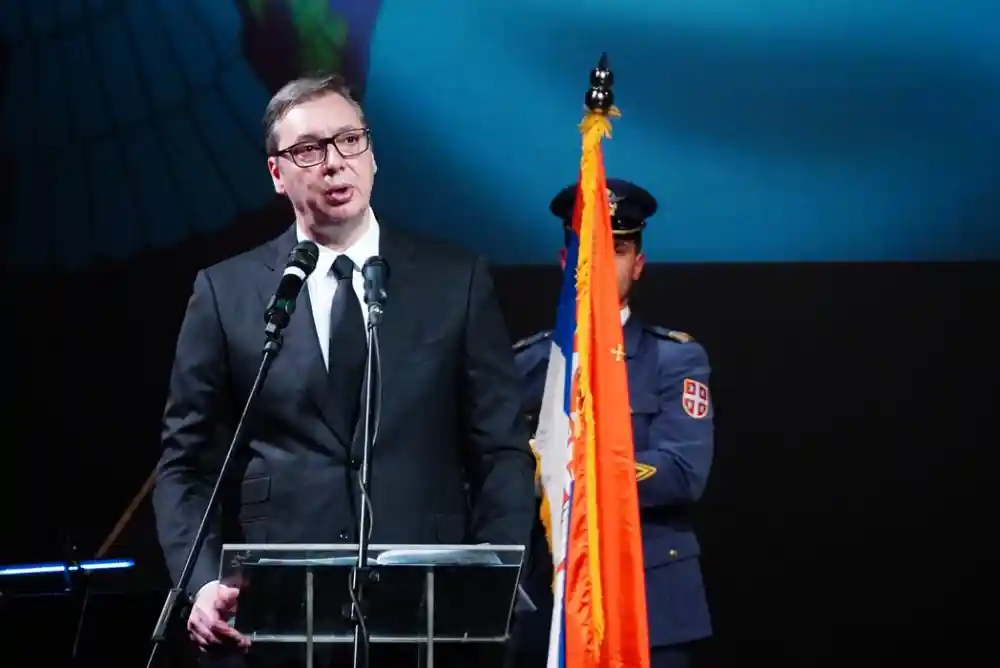 Vučić na komemoraciji: Istina je svetlost koja nas štiti od večnog mraka