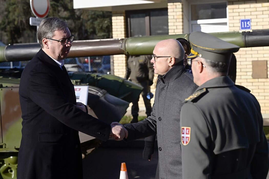 Vučić: Zaposlene u Vojsci Srbije očekuje nastavak povećanja plata