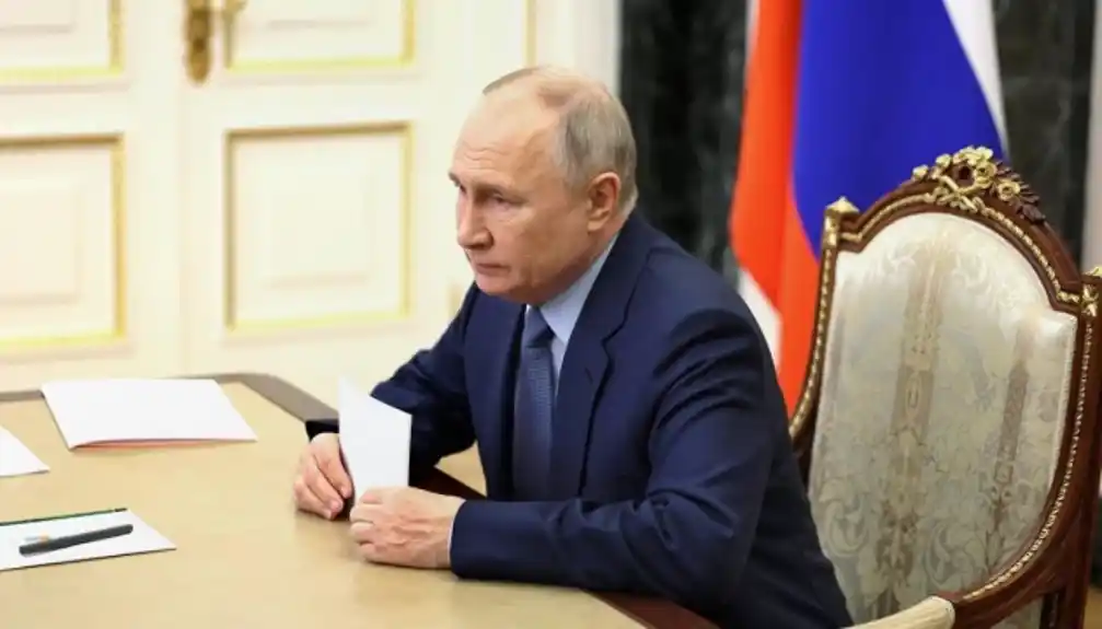 Francuska neće zvati Putina na godišnjicu iskrcavanja saveznika, ali hoće Rusiju