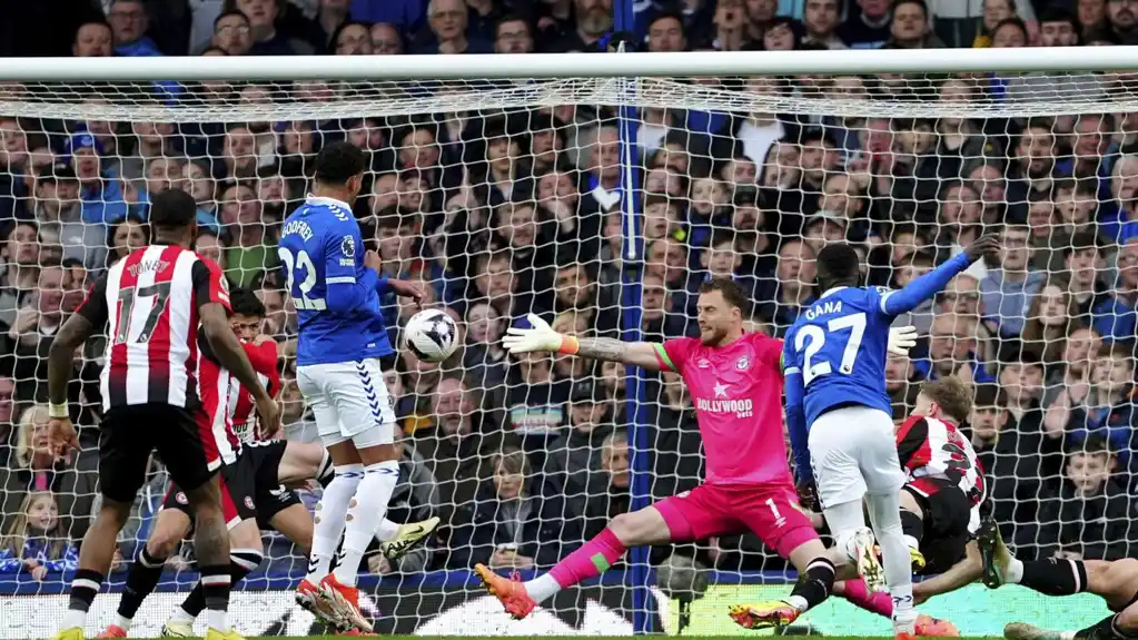 Everton osigurao ostanak u Premijer ligi pobedom nad Brentfordom