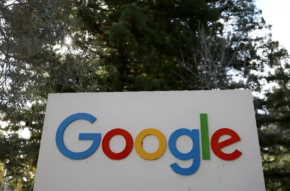 Gugl povlači kalifornijske novinske sajtove zbog predloženog zakona