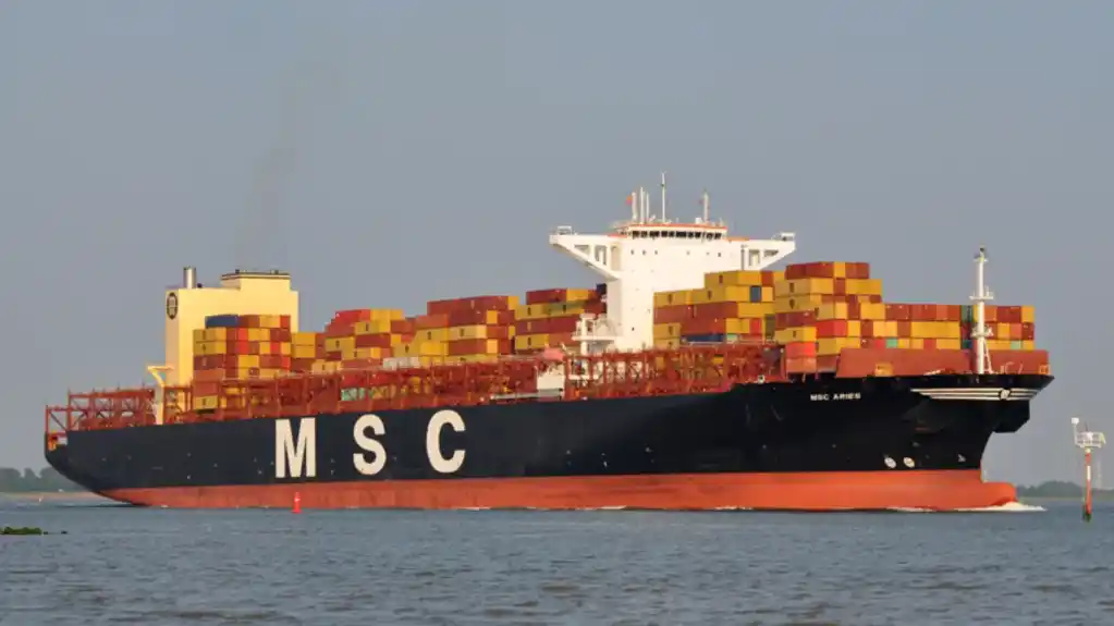 Iran zaplenio kontejnerski brod pod kontrolom Izraela