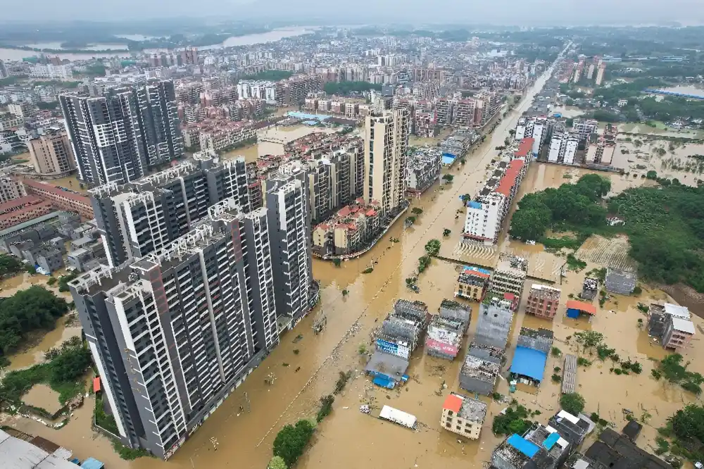 Obilne kiše ubile 11 ljudi, a 14 nestale u gradu na severoistoku Kine