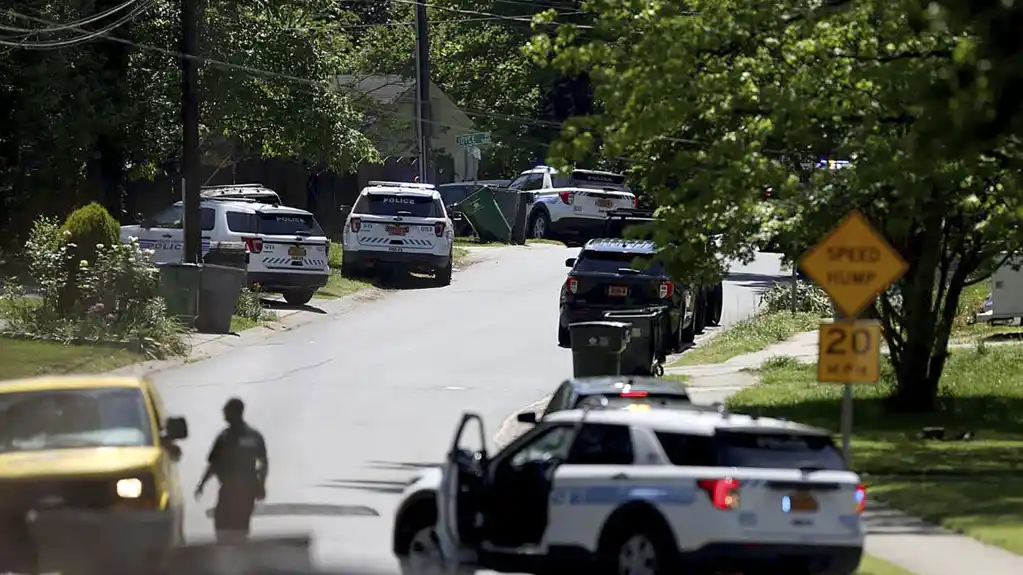 U pucnjavi u Severnoj Karolini ubijena četiri policajca