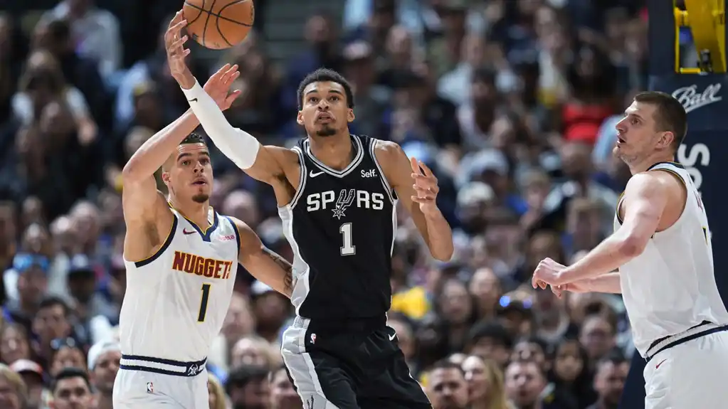 Nikola Jokić vodi Denver Nagetse do pobede nad San Antonio Sparsima