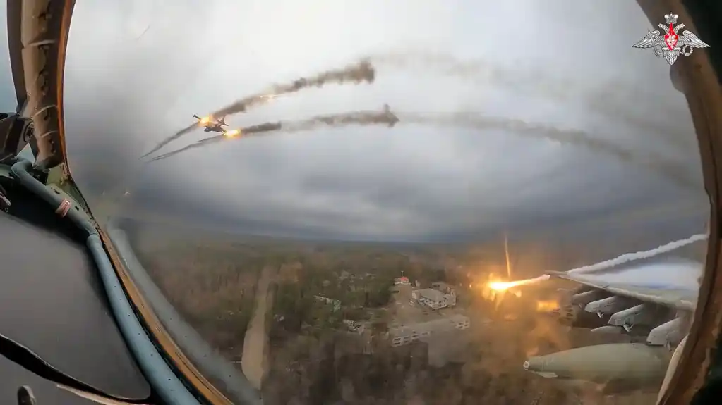 Rusija udara iscrpljene ukrajinske snage uoči prolećnog napredovanja