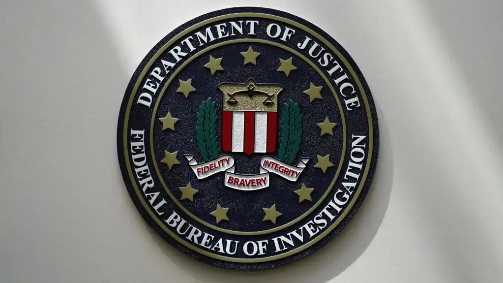 FBI upozorava na upotrebu veštačke inteligencije za mešanje u izbore