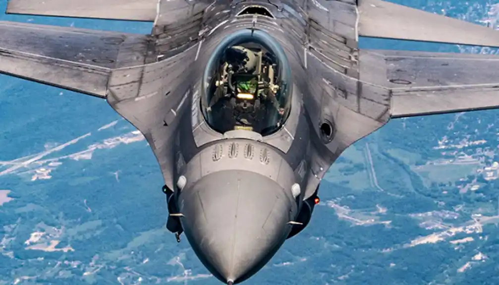 Holandija planira da pošalje Ukrajini F-16 ove jeseni