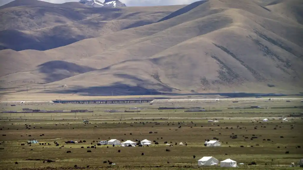 Kina ubrzava prisilnu urbanizaciju ruralnih Tibetanaca, kaže grupa za ljudska prava