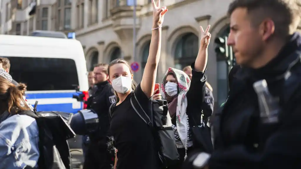 Nemačka policija uklonila propalestinske demonstrante sa Univerziteta Humbolt u Berlinu