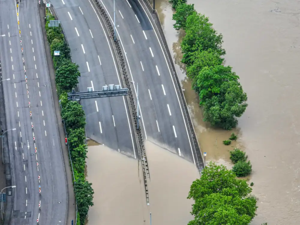 Obilne padavine izazvale poplave i klizišta u Nemačkoj