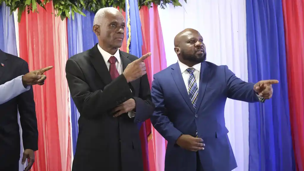 Promene u Tranzicionom veću Haitija usled nasilja bandi: Četiri lidera će se smenjivati svakih pet meseci