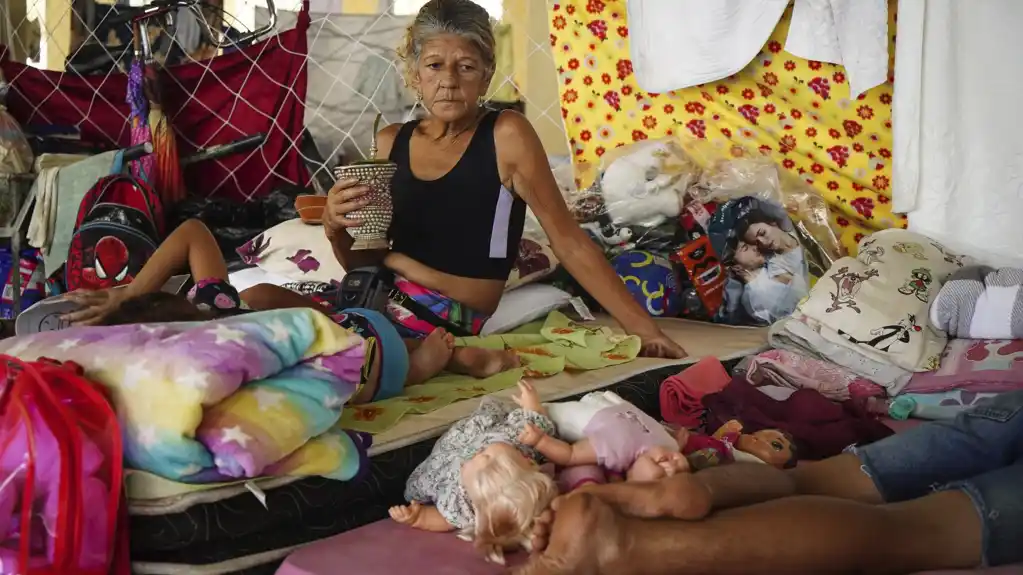 Obilne padavine prete već poplavljenoj brazilskoj državi Rio Grande do Sul, dok stanovnici traže utočište