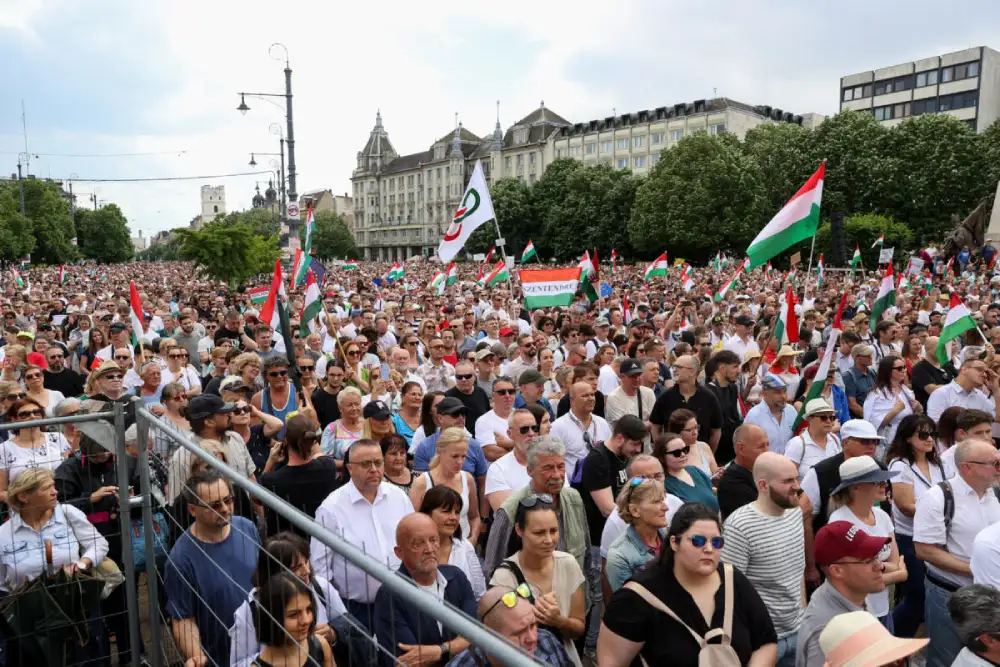 Protest opozicije u Mađarskoj „duh revolucije protiv Orbana“