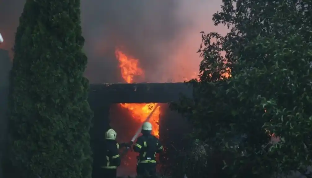 Ruske snage napadaju Ukrajinu: Intenzivne borbe na frontu oko Harkova