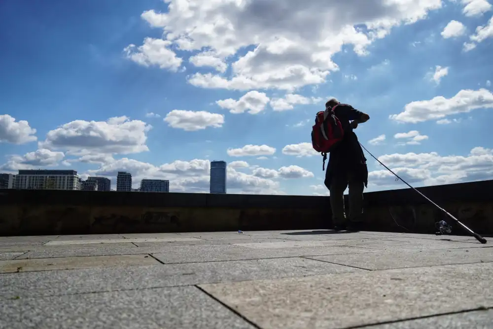 Sutra promenljivo oblačno sa sunčanim intervalima, temperatura do 27 stepeni