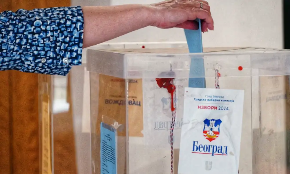 Do 16 časova u Novom Sadu glasalo 34,35 odsto, a u Nišu 34,21 odsto građana