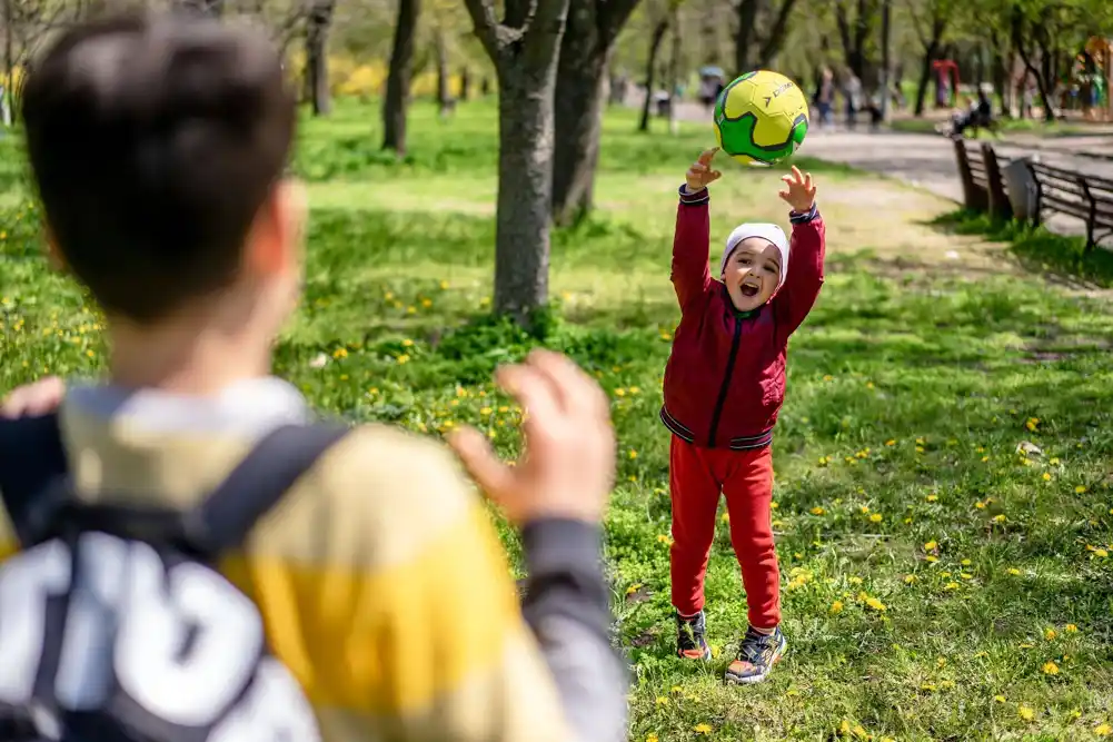Istraživači otkrivaju da deca doživljavaju više potresa mozga tokom aktivnosti koje nisu povezane sa sportom