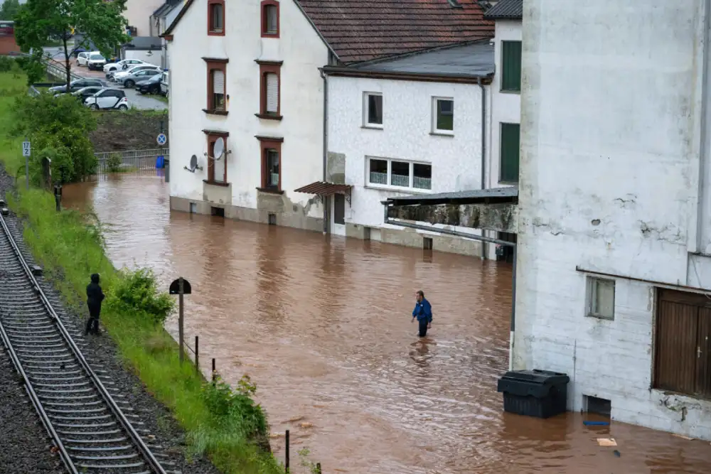 Više ljudi nestalo u poplavama u Nemačkoj, pljuskovi i oluje u Bavarskoj