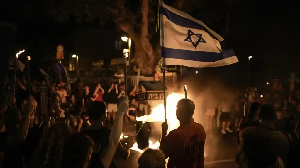 Netanjahu kaže da Izrael obustavlja svoje operacije u Gazi, upozorava da bi rat u Libanu mogao biti sledeći