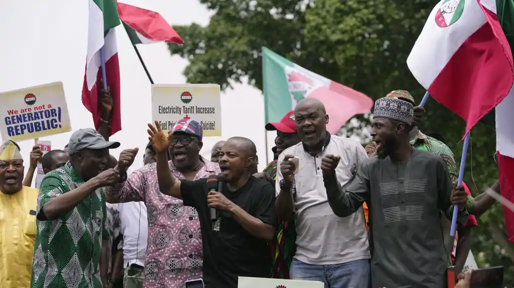 Protesti protiv lošeg života u Nigeriji, poginulo najmanje 13 demonstranata