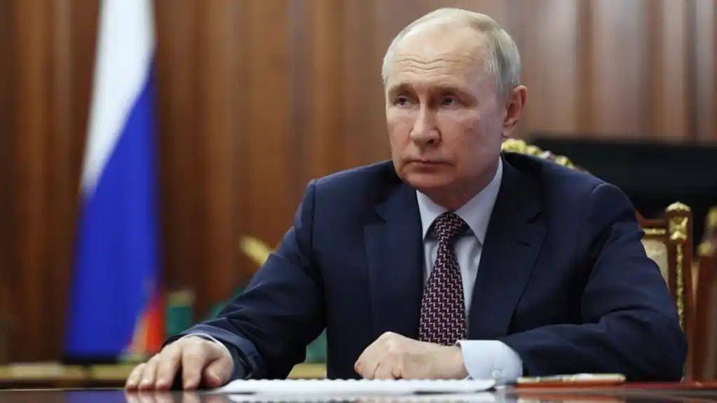 Putin: Rusija nije u poziciji da proglasi prekid vatre u Ukrajini