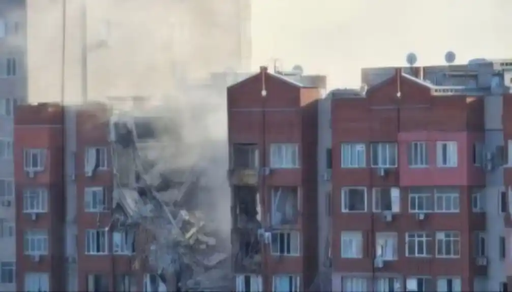 Šmihal: Ruska raketa je pogodila stambenu zgradu kada su se ljudi vraćali kućama