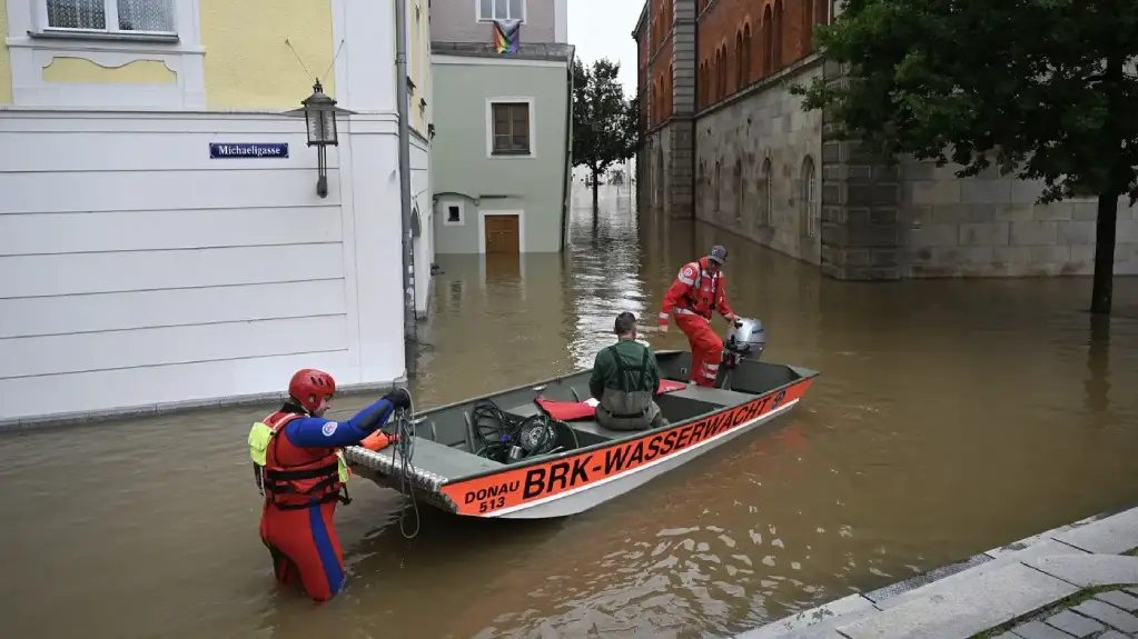 Švajcarska: U klizištu posle obilnih kiša nestalo nekoliko osoba