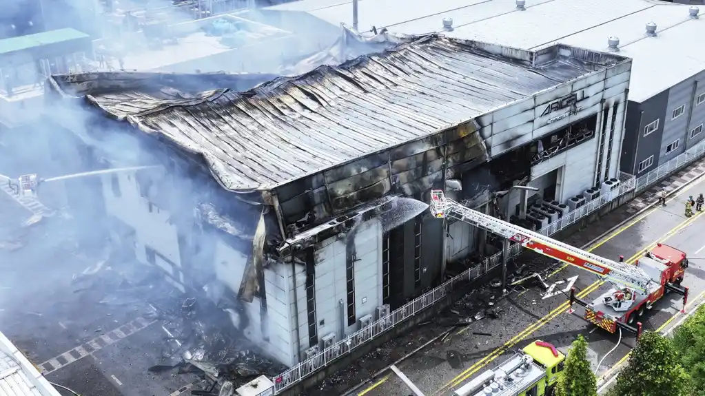 U požaru u fabrici litijumskih baterija u Južnoj Koreji poginulo najmanje 8 osoba