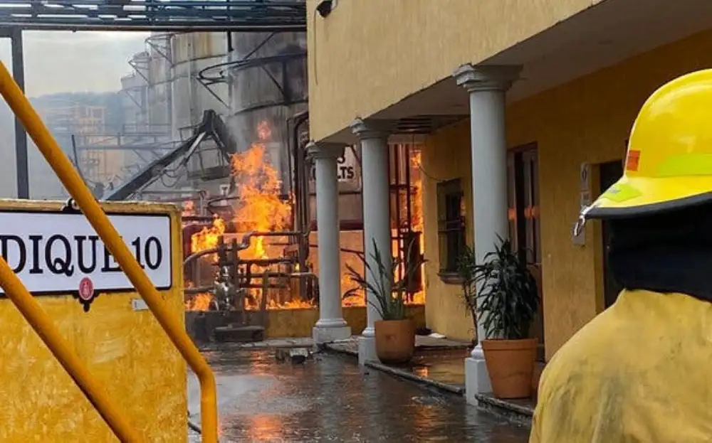 Eksplozija i požar pogodili fabriku tekile u Meksiku, poginulo najmanje 5 radnika