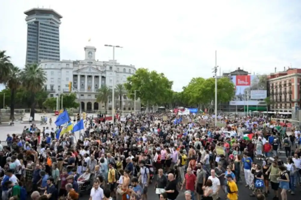 Protesti u Barseloni protiv prekomernog turizma, građani zahtevaju promene