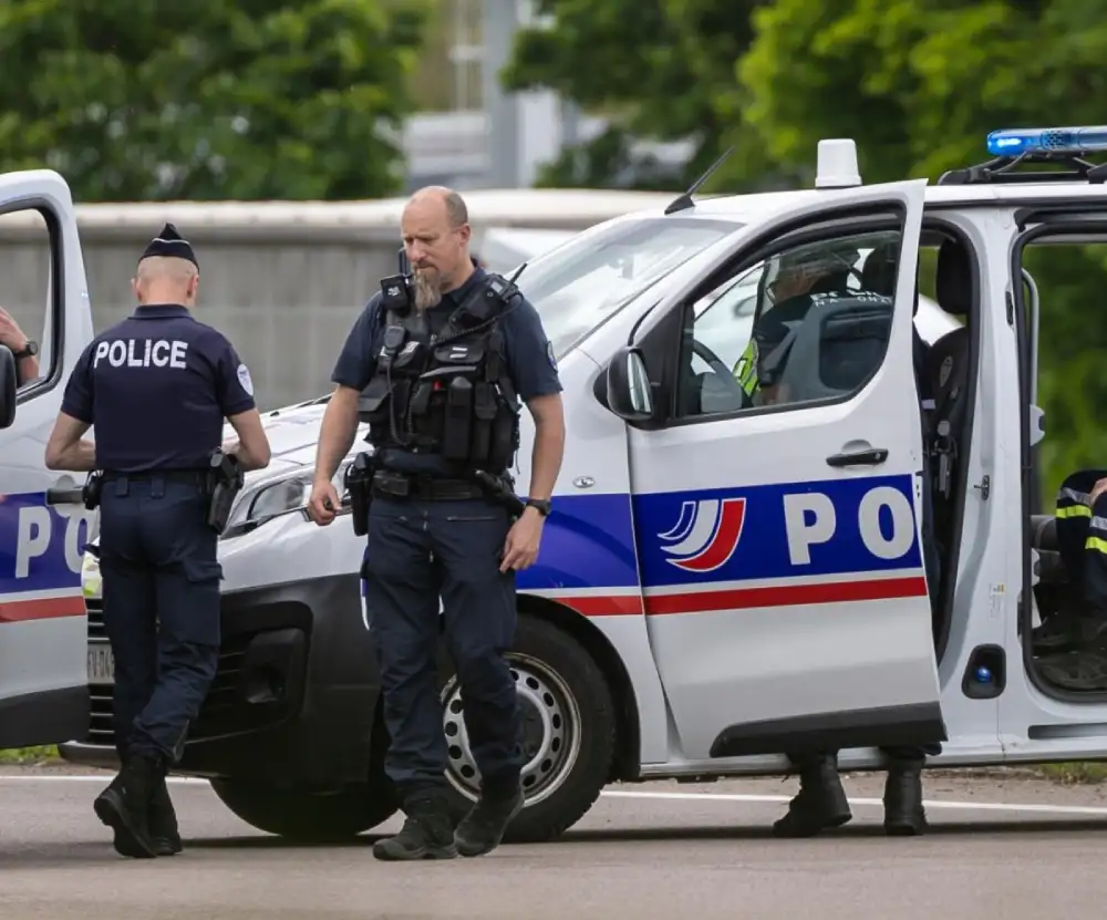 Francuska policija pronašla telo nestale devojčice, u toku potraga za otmičarem