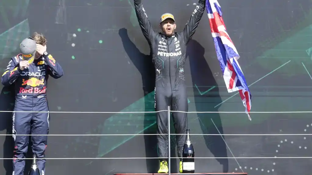 Hamilton konačno prestaje da broji dane od svoje poslednje pobede u F1