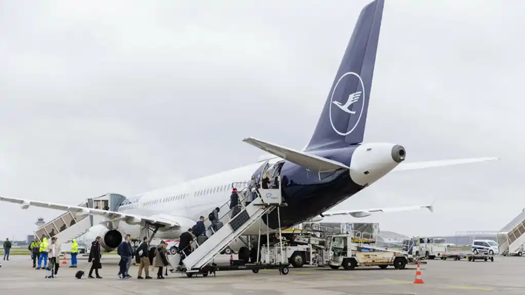 Nemačka nacionalna avio-kompanija obustavlja noćne letove za Liban