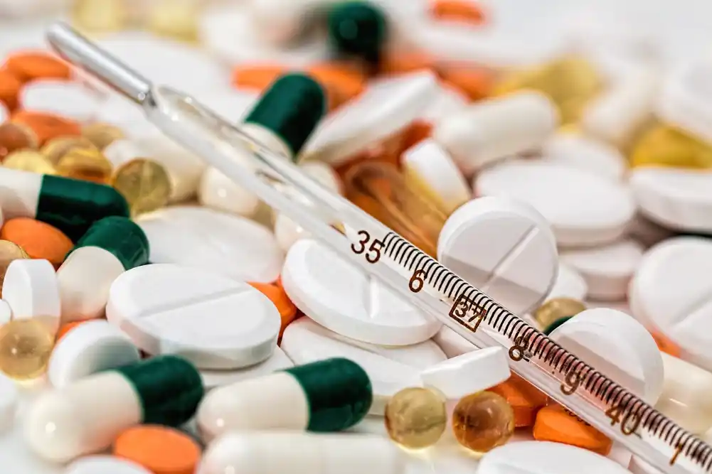 Porez na antibiotike mogao bi da pomogne u borbi protiv opasnosti od rezistencije na lekove, kaže studija