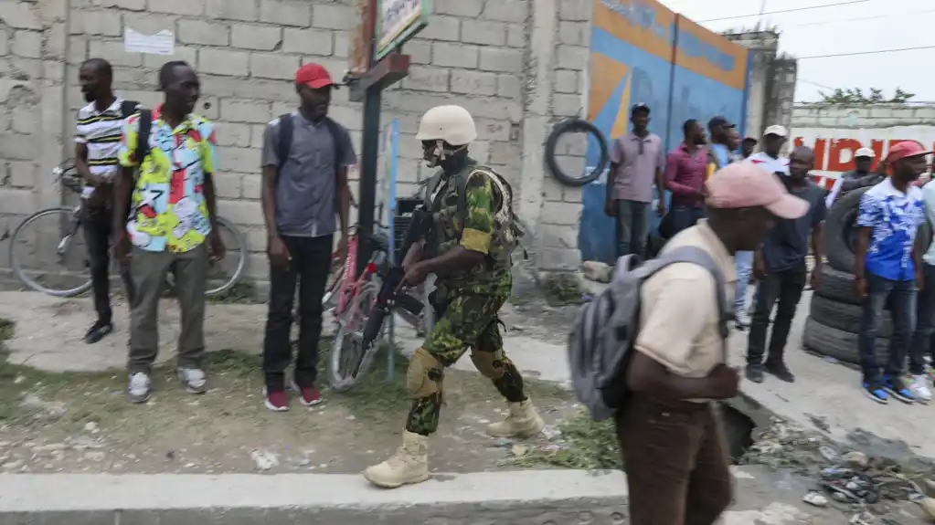 Premijer Haitija kaže da je kenijska policija ključna za kontrolu bandi, a prve dane naziva pozitivnim
