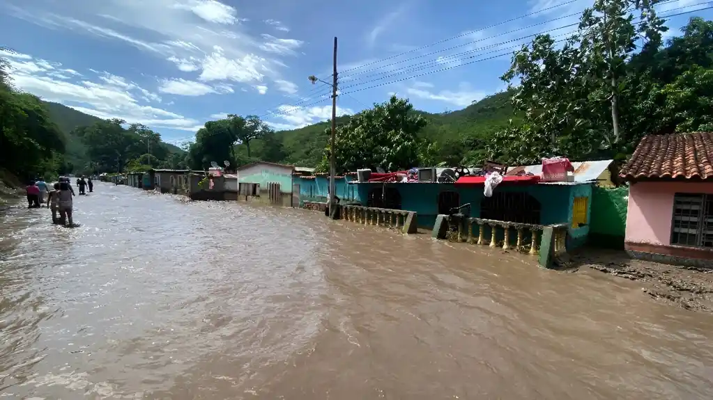 Uragan Beril ide prema Jamajci