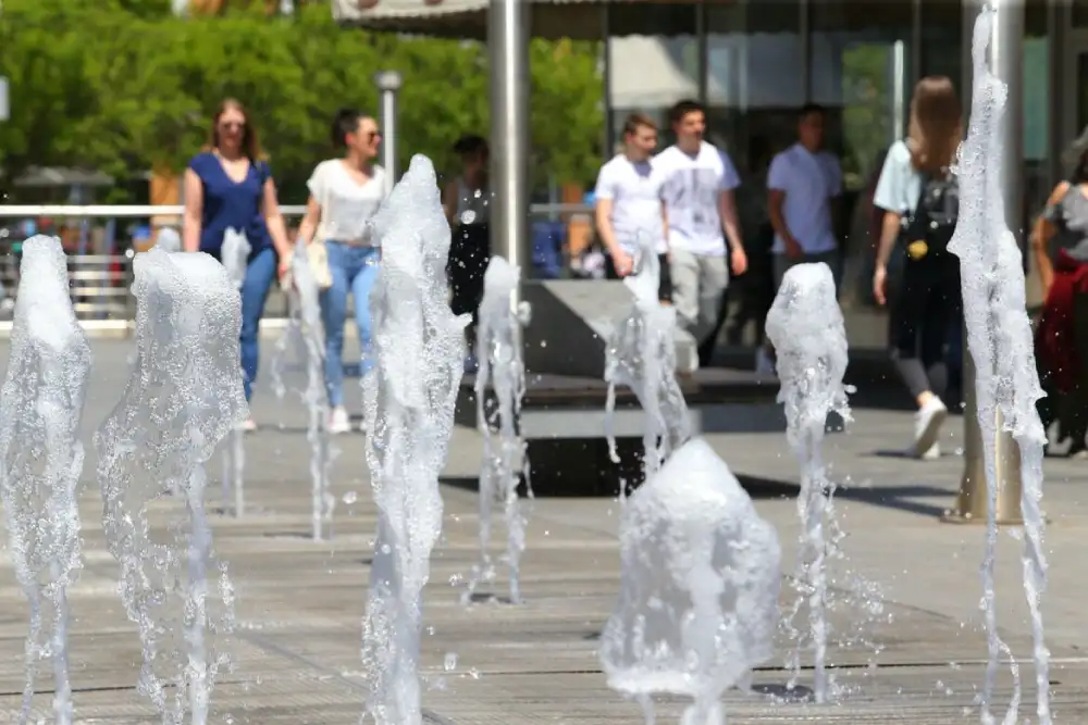 Danas sunčano i toplo, temperatura do 36 stepeni