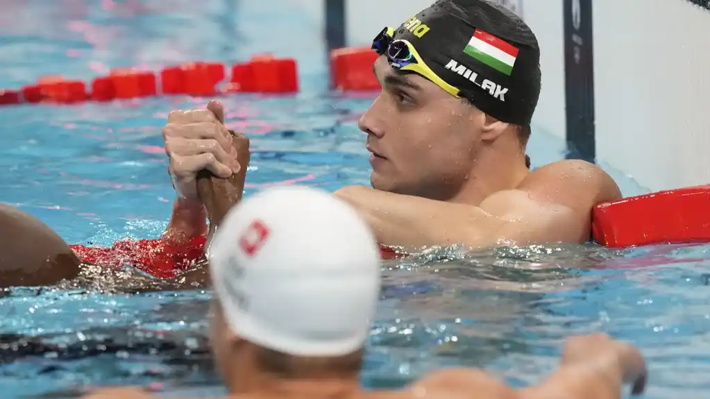 Čak ni zlatna olimpijska medalja ne može naterati mađarskog plivača Kristofa Milaka da prekine ćutanje