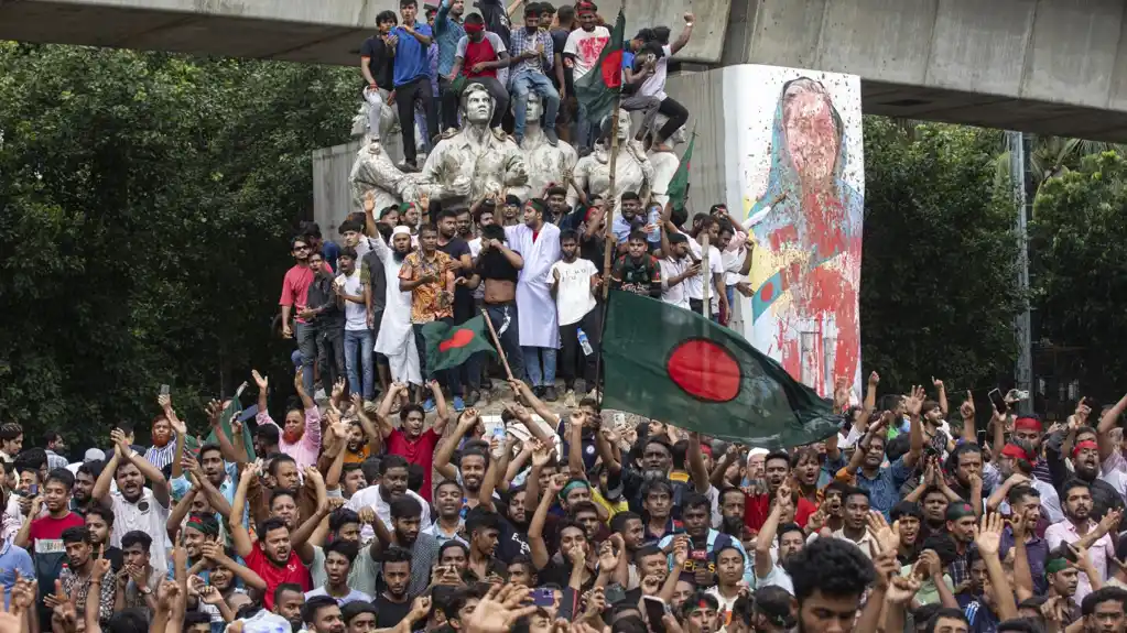 Studenti hoće da nobelovac za mir Muhamed Junis vodi prelaznu vladu u Bangladešu