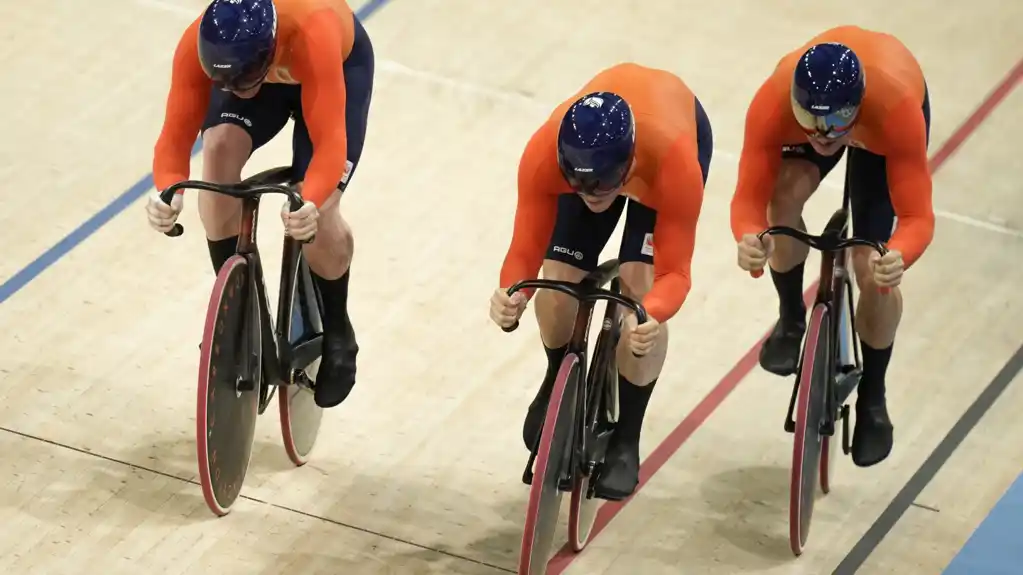 Holandski biciklisti obaraju svetski rekord i osvajaju zlato u timskom sprintu