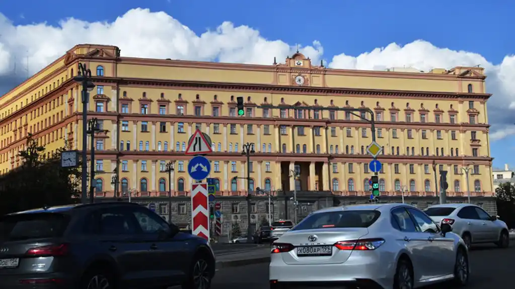 Osam ruskih državljana vratilo se kući posle razmene zatvorenika