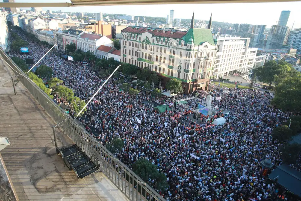 Blokada ispred Vlade Srbije završena, protesti nastavljeni zbog presuda ekološkim aktivistima