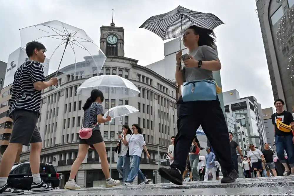 „Veoma jak“ tajfun pogađa japansku obalu Pacifika