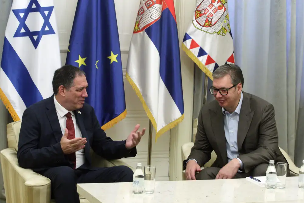 Vučić sa ambasadorom Vilanom: Sve države treba da ulože napore za postizanje održivog mira