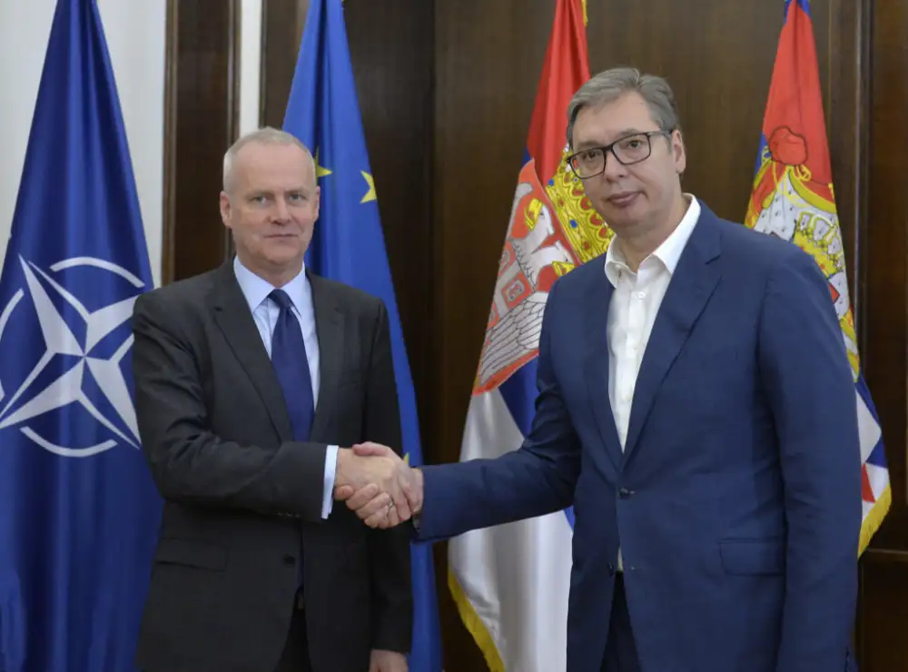 Vučić sa Rugeom o najvažnijim pitanjima, bezbednostnoj situaciji na KiM i regionu